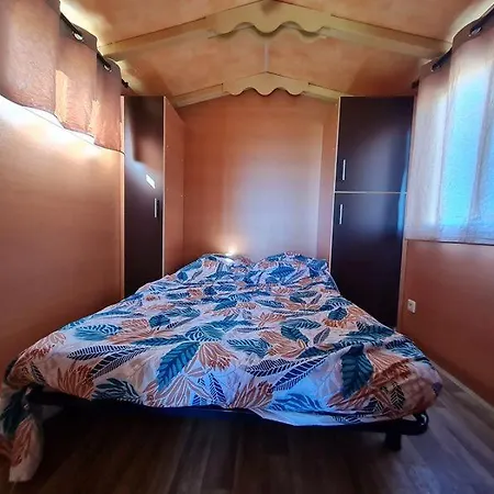 Campeggio Roulotte Confort Au Milieu Des Animaux *